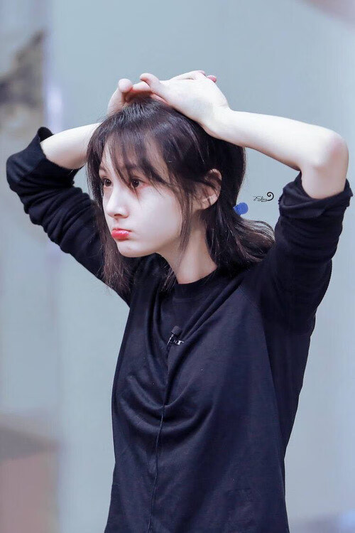 泰国<a href=https://www.tgqjwang.com/ target=_blank class=infotextkey>情降</a>蝎子油怎么用（泰国蝎子油的作用）